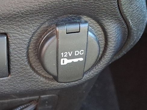 Used 2015 Jeep Wrangler Sahara w/ Connectivity Group AWD/4WD image 24