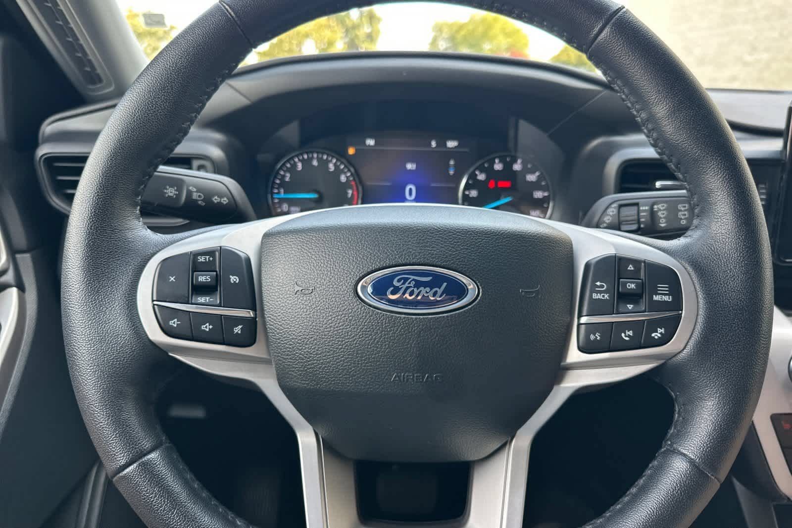 Certified 2023 Ford Explorer XLT AWD/4WD image 25
