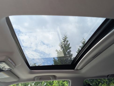 Used 2020 Toyota 4Runner Limited image 18