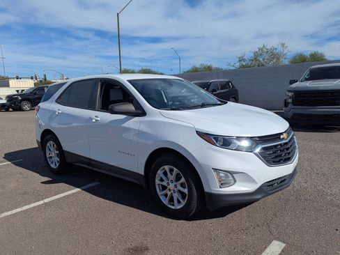 Used 2020 Chevrolet Equinox LS image 6