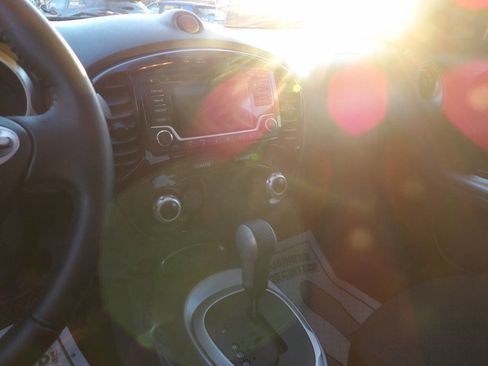 Used 2017 Nissan Juke SV image 12