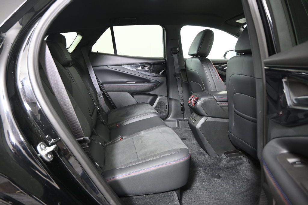 Used 2024 Chevrolet Blazer EV RS AWD/4WD image 16