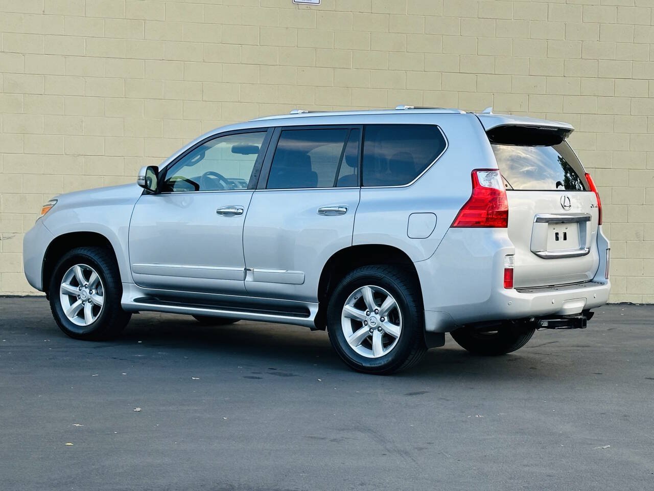 Used 2011 Lexus GX 460 Premium AWD/4WD image 5