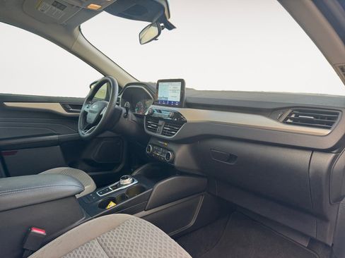 Certified 2022 Ford Escape SE w/ SE Sport Appearance Package image 15