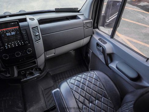 Used 2012 Mercedes-Benz Sprinter 3500 image 39