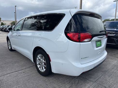 Certified 2020 Chrysler Pacifica Touring w/ Advanced Safetytec Group FWD image 38