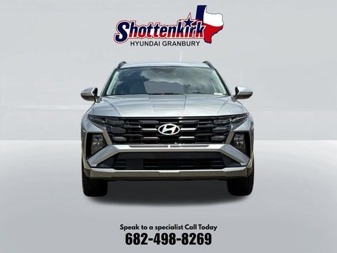Used 2025 Hyundai Tucson SEL FWD image 2