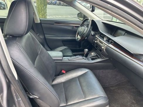 Used 2014 Lexus ES 350 w/ Luxury Package image 20