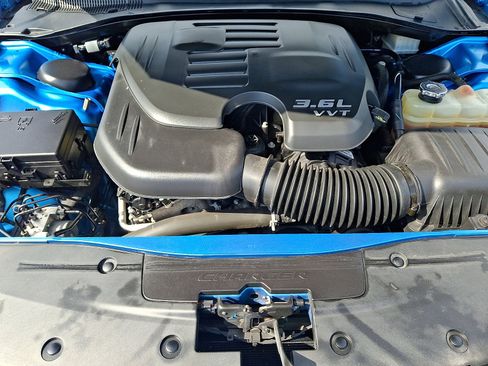 Used 2018 Dodge Charger GT AWD/4WD image 27