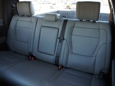 Used 2026 Toyota Tundra Limited AWD/4WD image 28