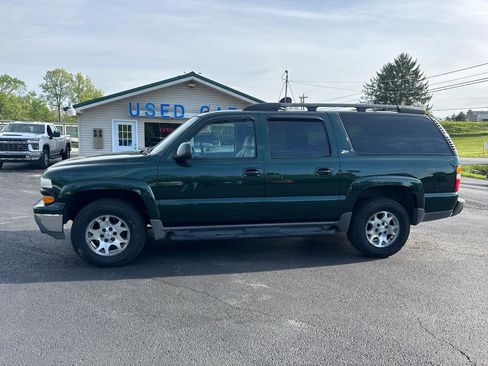 Used 2004 Chevrolet Suburban Z71 w/ Preferred Equipment Group image 3