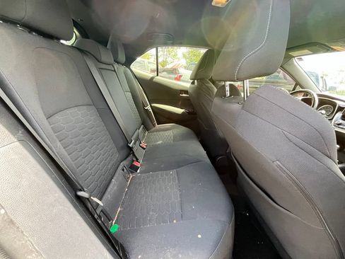 Used 2021 Toyota Corolla SE FWD image 24