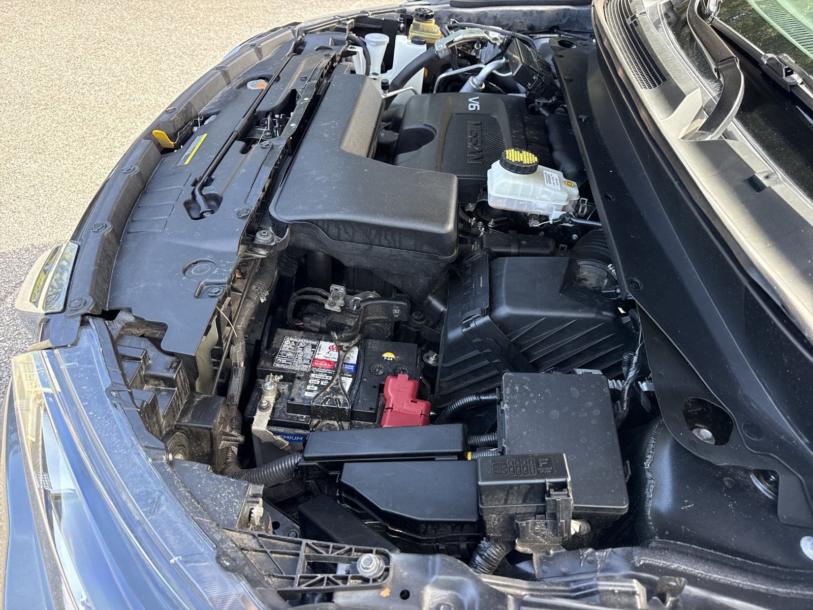 Used 2019 Nissan Pathfinder SL FWD image 37