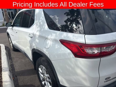 Used 2018 Chevrolet Traverse LT FWD image 11