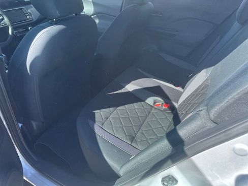 Used 2020 Nissan Kicks SV image 21