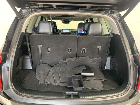 Used 2022 Kia Telluride EX w/ EX Premium Package FWD image 36