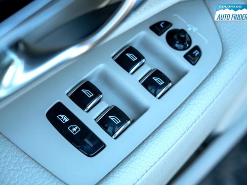 Used 2018 Volvo S90 T5 Momentum w/ Convenience Package image 10