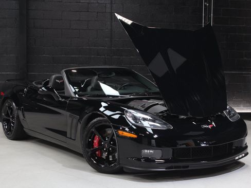 Used 2013 Chevrolet Corvette Grand Sport w/ 3LT Preferred Equipment Group RWD image 12