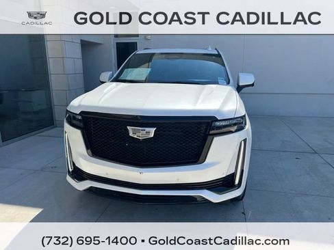 Used 2023 Cadillac Escalade Sport w/ LPO, ONYX Package AWD/4WD image 5