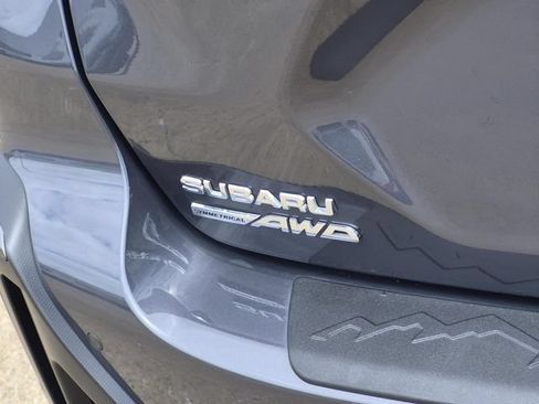 Used 2025 Subaru Crosstrek 2.5i Limited w/ Crosstrek Mirror Package AWD/4WD image 8