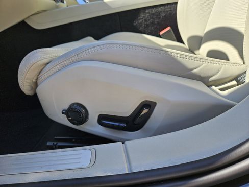 New 2025 Volvo V60 B5 Cross Country Ultra w/ Protection Package Premier image 7