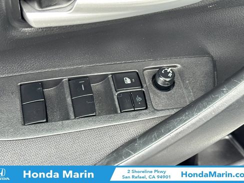 Used 2020 Toyota Corolla LE FWD image 14
