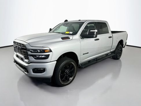 Used 2026 RAM 2500 Big Horn AWD/4WD image 3