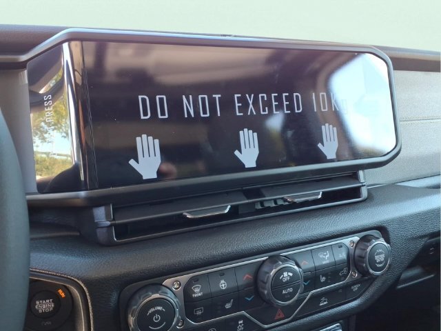 New 2027 Jeep Gladiator Mojave AWD/4WD image 24