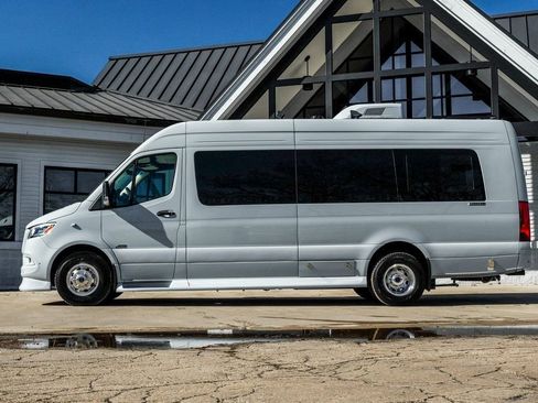 New 2024 Mercedes-Benz Sprinter 3500 image 7