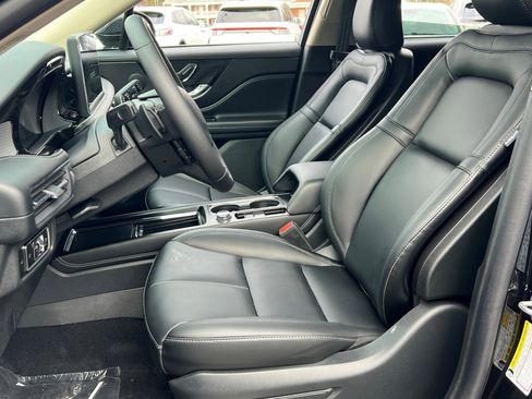 New 2026 Lincoln Corsair Premiere image 15