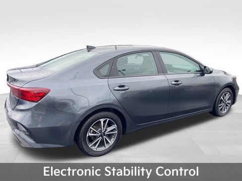 Used 2024 Kia Forte LXS FWD image 8