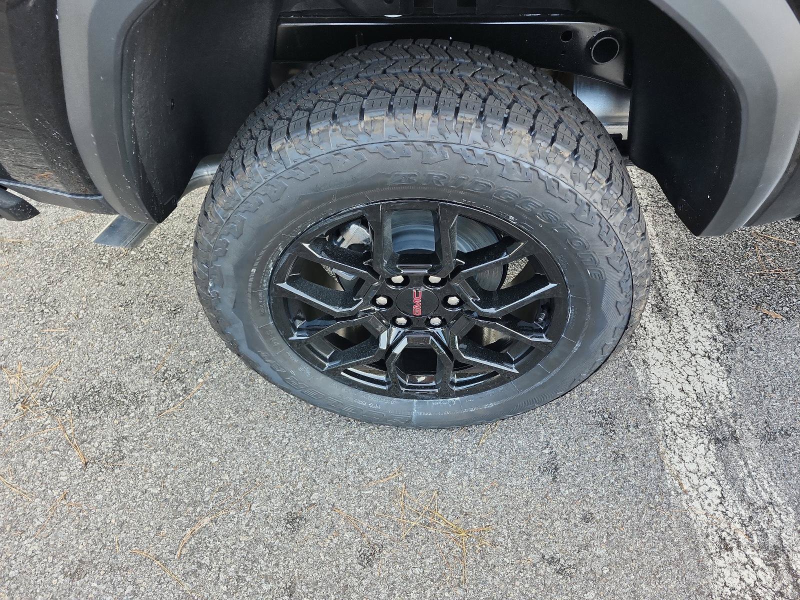 New 2026 GMC Canyon AT4 AWD/4WD image 5