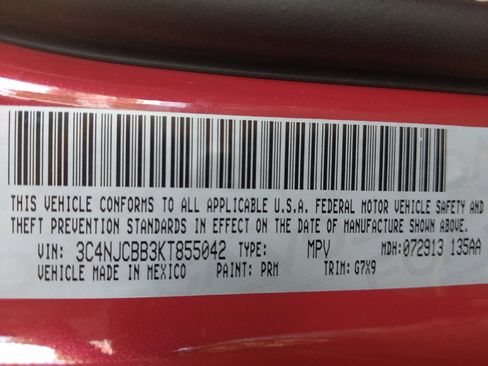 Used 2019 Jeep Compass Latitude image 33