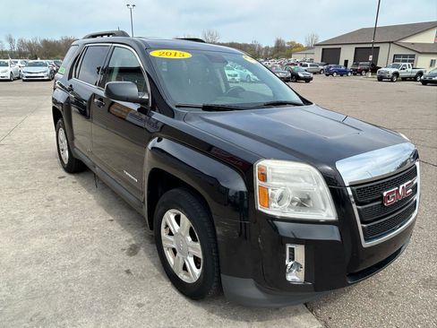 Used 2015 GMC Terrain SLE w/ Convenience Package FWD image 3