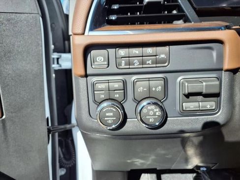 New 2026 Chevrolet Tahoe High Country image 19