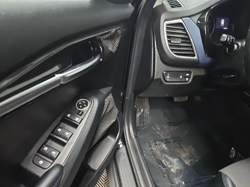 Used 2023 Kia Seltos S w/ Navigation Package image 27