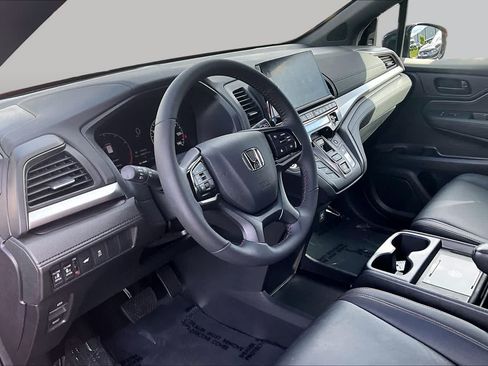 Certified 2026 Honda Odyssey Sport-L image 16