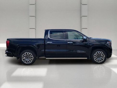 Used 2025 GMC Sierra 1500 Denali Ultimate AWD/4WD image 4