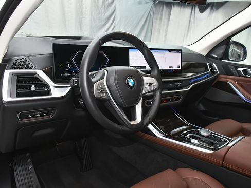 Used 2026 BMW X7 xDrive40i image 21