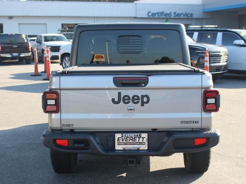 Used 2020 Jeep Gladiator Sport w/ Quick Order Package 24S AWD/4WD image 6