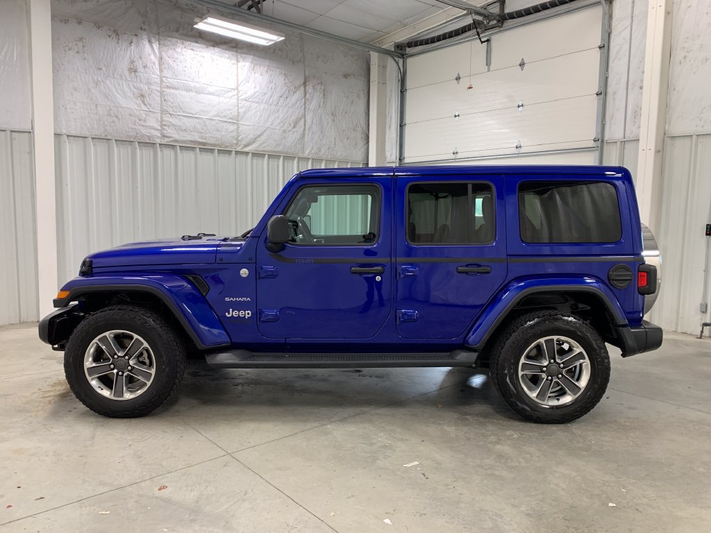 Used 2019 Jeep Wrangler Unlimited Sahara AWD/4WD image 4
