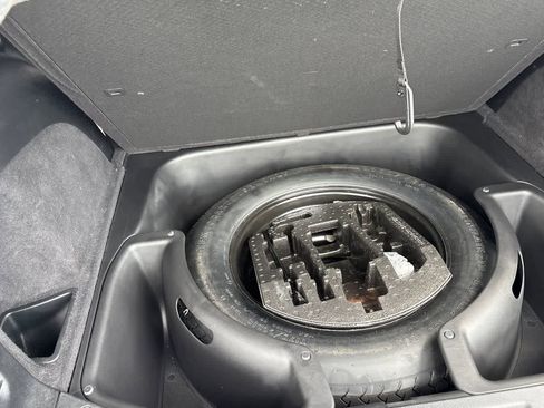 Used 2020 Jeep Grand Cherokee Altitude image 17