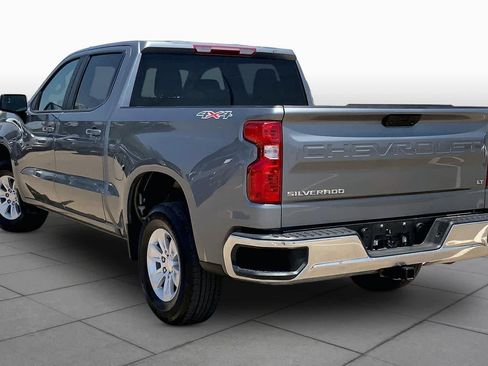 Used 2022 Chevrolet Silverado 1500 LT AWD/4WD image 12