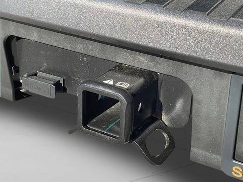 Used 2022 Ford Maverick XLT image 17