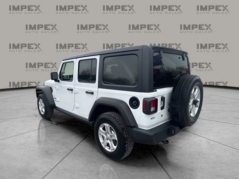 Used 2019 Jeep Wrangler Unlimited Sport S image 3
