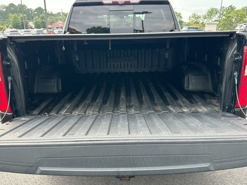 Used 2021 Chevrolet Silverado 1500 High Country w/ Technology Package AWD/4WD image 16