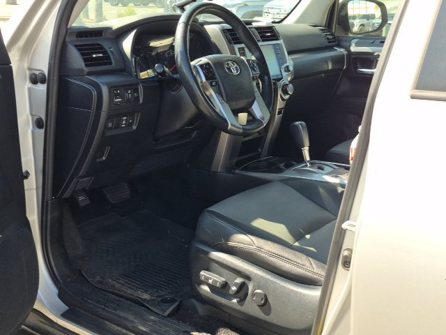 Used 2024 Toyota 4Runner SR5 Premium w/ Moonroof Package RWD image 8