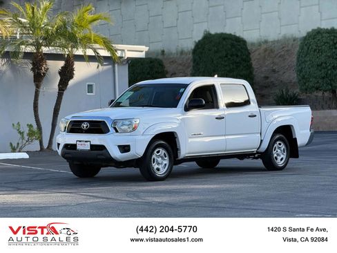 Used 2015 Toyota Tacoma 2WD Double Cab w/ SR5 Package image 1