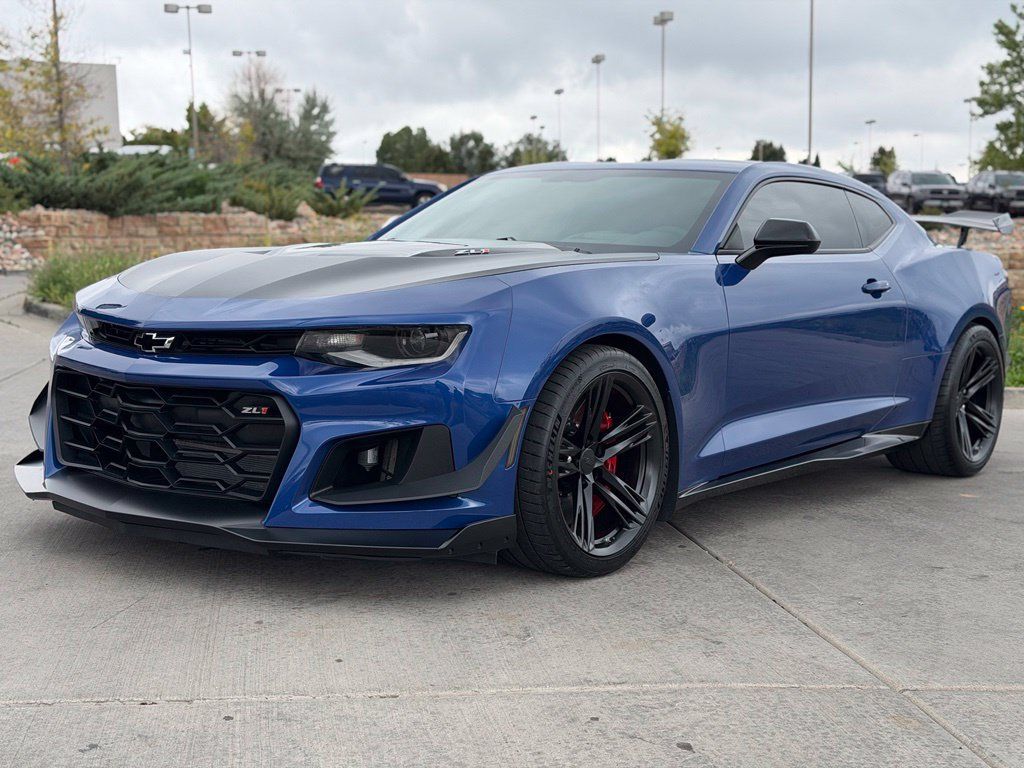 Used 2019 Chevrolet Camaro ZL1 RWD image 3