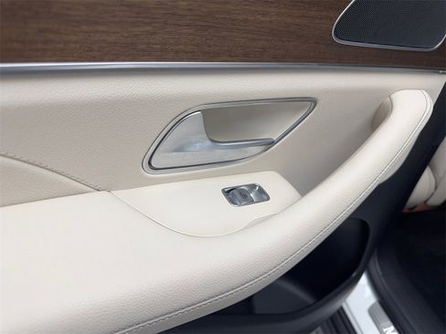 Used 2024 Mercedes-Benz GLE 350 4MATIC image 37